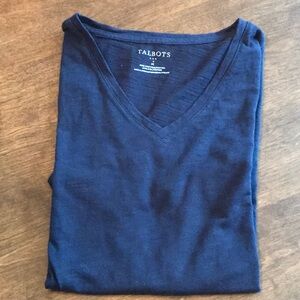 Talbots Ladies V-Neck T-Shirt - Medium
